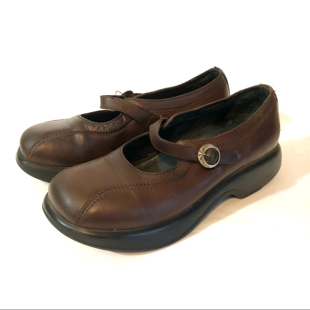 Dansko leather Mary Jane brown comfort shoes